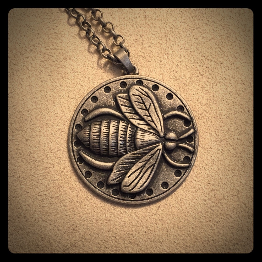 Bumble bee pendant